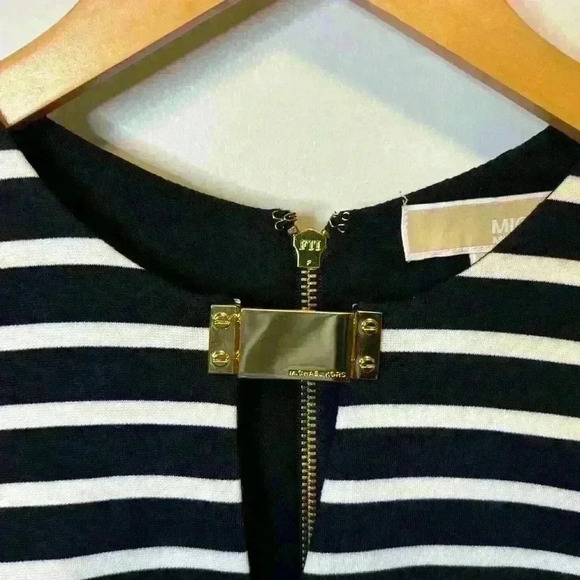 Micheal Kors Mid Length Dress -  Gold Accents - Size XS - Picture 4 of 6